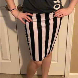 Striped pencil skirt